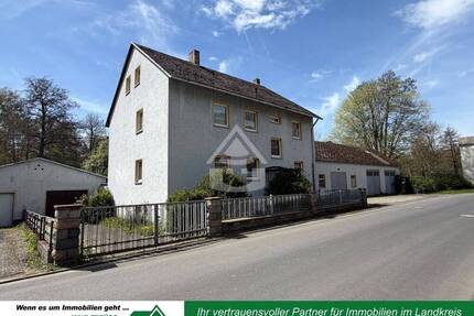 Vielseitiges Anwesen: Zweifamilienhaus mit Werkstatt - Selb Unterweißenbach