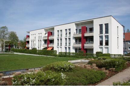 Im besten Alter eine Wohnung bei VIVAWEST - Wohnen ab 60. - Essen Stadtbezirk V