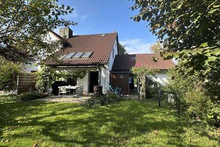 Haus zum Kaufen in Ottenhofen 740.000,00 € 110 m²