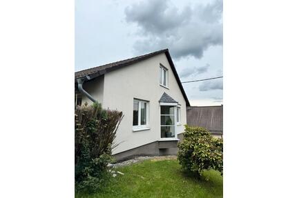 Kautionsfreier Bungalow in Nümbrecht-Winterborn Garage Terrasse