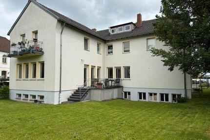 Großzügiges Haus mit 8,5 Zimmern, Garagen und Stellplatz - Zülpich