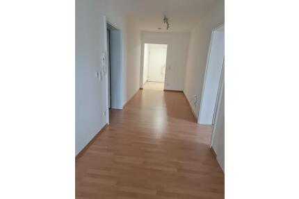 3 Zimmer Wohnung zu vermieten - 950,00&nbsp;EUR Kaltmiete, ca.&nbsp; 80,00&nbsp;m&sup2; in Neunburg vorm Wald (PLZ: 92431)