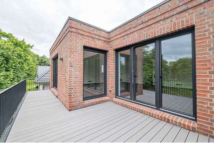 Wohnung zum Mieten in Stade 2.050,00 € 146.1 m²