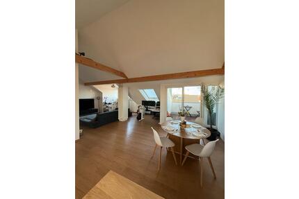 Exklusive Loftwohnung (87 m²) mit neuer Designküche, Loggia & Gar - Straubing