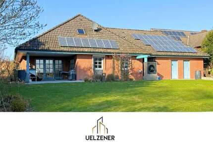 Haus zum Kaufen in Uelzen 410.000,00 € 142.58 m²