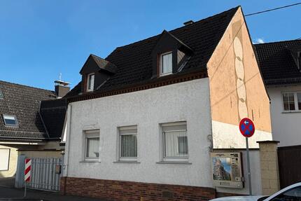 Einfamilienhaus mit Wintergarten, Anbau und Garage - Wiesbaden Bierstadt