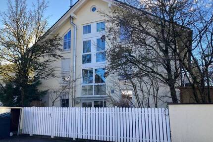 Großzügige Gartenwohnung über 2 Ebenen mit Wintergarten - München Ramersdorf-Perlach