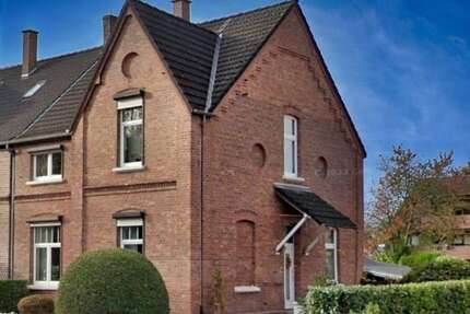 Haus zum Kaufen in Duisburg 429.000,00 € 134.69 m²