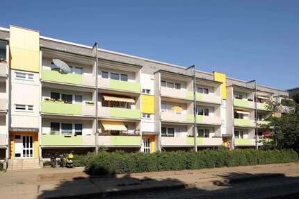 Wohnung zum Mieten in Neubrandenburg 313,00 € 62.93 m²