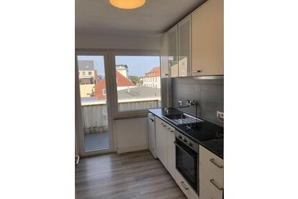 Ansprechende 3-Zimmer-Wohnung mit Balkon und EBK in Geestemünde - Bremerhaven