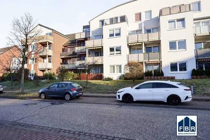 Vermietete Eigentumswohnung mit Südwestbalkon inkl. Tiefgaragenstellplatz in Schwerin