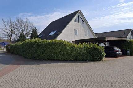 Nahe Ostsee: Gepflegte Doppelhaushälfte mit Kamin, Sauna und Doppelcarport - Hohenfelde