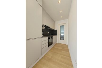 Hochwertige 2,5-Zimmer-Wohnung im 2. OG in Werdau zu verkaufen