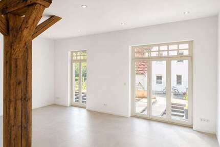 Haus zum Mieten in Obertraubling 2.300,00 € 175 m²