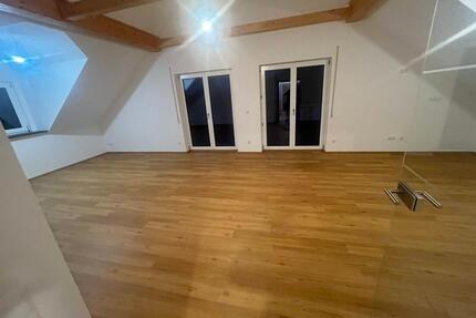 3-Zimmer Wohnung mit Balkon - 1.200,00&nbsp;EUR Kaltmiete, ca.&nbsp; 100,00&nbsp;m&sup2; in Donauwörth (PLZ: 86609)