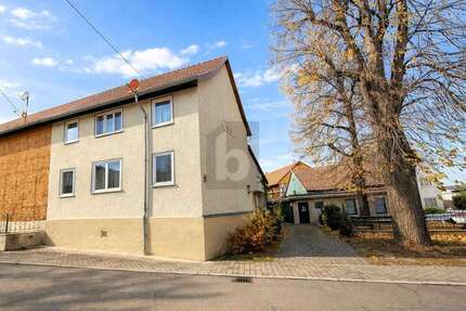 Haus zum Kaufen in Arnstadt 129.000,00 € 105 m²