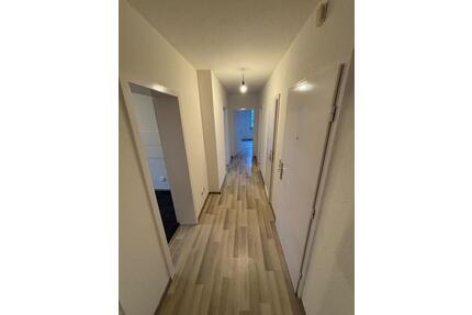 **Einzugsfertig renoviert**Helle 3-Zimmerwohnung mit Balkon!! - Minden Bölhorst