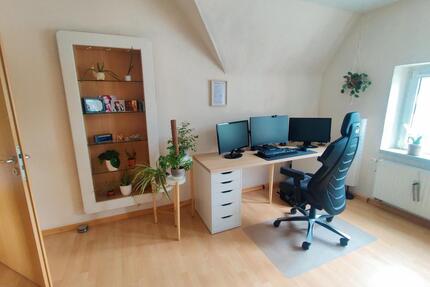 Gemütliche 3-Zi.-Dachgeschosswohnung mit Klimaanlage - Gummersbach Berstig Süd
