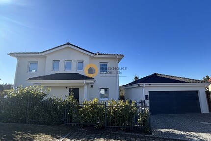 Che bella casa! Haus Bj. 2020 mit Einliegerwohnung und Pool - Geisenhausen