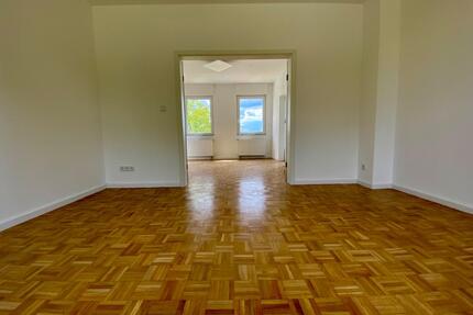 Helle Wohnung mit Garten, sonnige Lage mit Burgen und- Rheinblick - Dahlheim