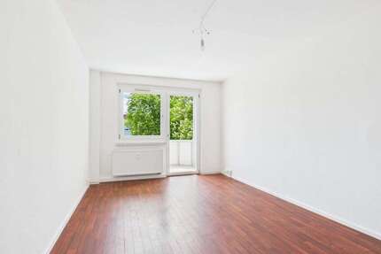 Wohnung zum Mieten in Chemnitz 301,00 € 60.17 m²
