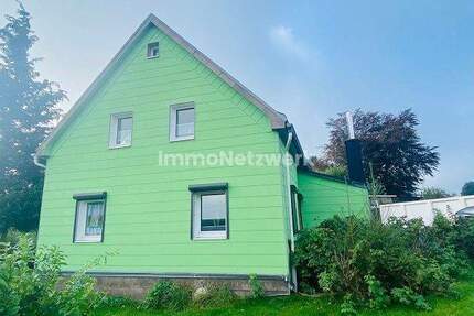 ***Ein zauberhaftes Einfamilienhaus im Grünen*** - Helmbrechts / Burkersreuth