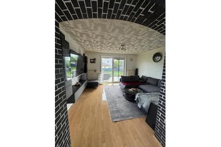 3-Zimmer-Erdgeschosswohnung, 80m2 Wfl. und 400m2 Garten - Vöhringen