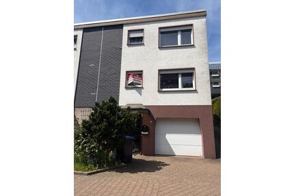 Top Lage! Doppelhaushälfte mit Garten, Garage & 5 Zimmern - Remscheid
