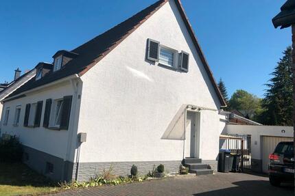 Doppelhaushälfte in Duckterath - 1.800,00&nbsp;EUR Kaltmiete, ca.&nbsp; 90,00&nbsp;m&sup2; in Bergisch Gladbach (PLZ: 51469) Gronau