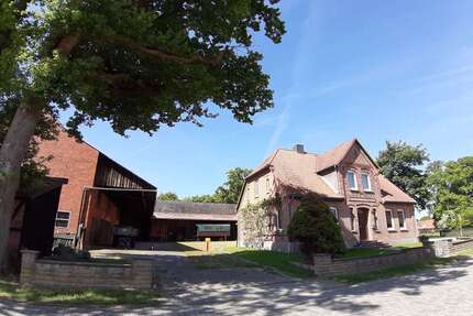 Haus zum Kaufen in Wahrenholz - Betzhorn 300.000,00 € 266 m²