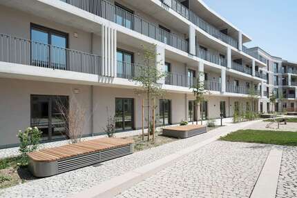 Wohnung zum Mieten in Oberschleißheim 1.100,00 € 43.78 m²