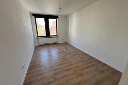 Neu renovierte Wohnung als 4er WG im Nauwieser Viertel verfügbar - Saarbrücken