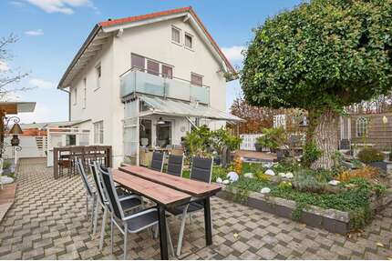 Haus zum Kaufen in Bad Herrenalb 629.000,00 € 141 m²