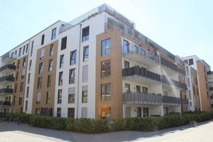 Zentral gelegene 4-Zimmerwohnung, inkl. EBK, Balkon, Keller und TG-Stellplatz - Frankfurt Gallus