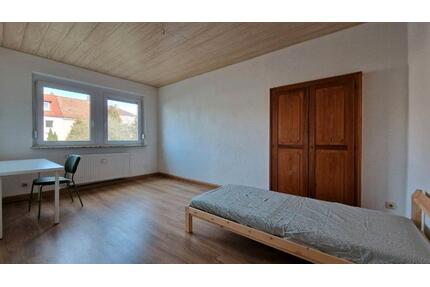 Schönes Zimmer in 4er WG | Beatufiul room in shared apt - Schweinfurt Haardt