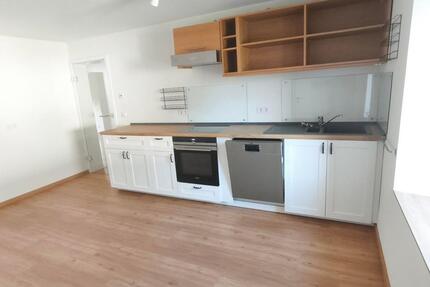 Erstvermietung nach Sanierung: Moderne 4-ZKB mit EBK in Kell - Kell am See