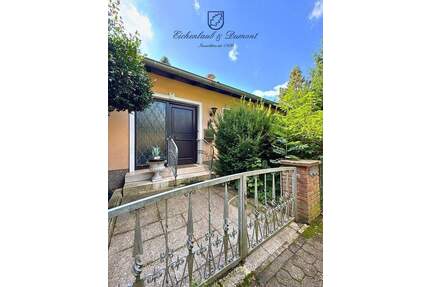 Freistehender Bungalow mit Garten + Garage - ca. 247m² Gesamtfläche - Saarlouis Steinrausch