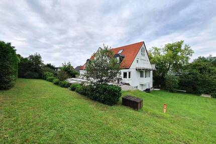 Gepflegtes Mehrfamilienhaus mit 7 Wohneinheiten und 11 Tiefgaragen-Plätzen - Starnberg