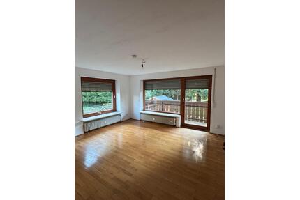 Helle 3-Zimmer-Wohnung mit Balkon - Traunreut Irsing