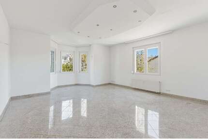 Wohnung zum Kaufen in Weilheim an der Teck 375.000,00 € 108.43 m²