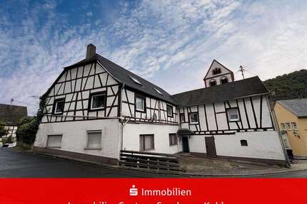 Haus zum Kaufen in Lehmen 149.000,00 € 227 m²