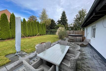 120qm Bungalow Einfamilienhaus mit Terrasse und Garten - Wegberg