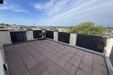 Was für ein Ausblick! 4 Raum Dachgeschoss-Wohnung mit Terrasse! - Gera
