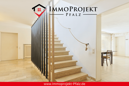 Haus zum Kaufen in Böhl-Iggelheim 249.000,00 € 267 m²