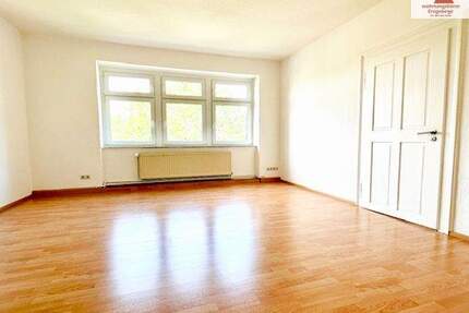 Schicke Altbauwohnung mit Kaminofen im Zentrum von Annaberg! - Annaberg-Buchholz