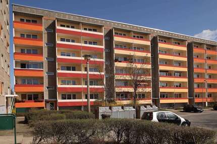 Wohnung zum Mieten in Neubrandenburg 314,00 € 62.93 m²