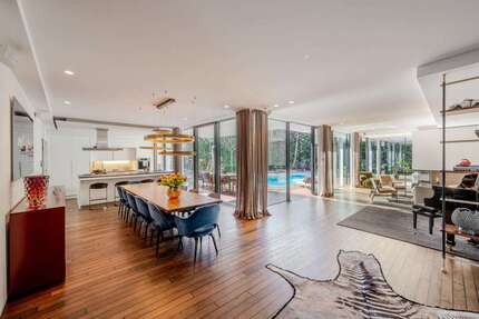 Haus zum Kaufen in München 9.700.000,00 € 438 m²