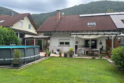 Haus zum Kaufen in Rinnthal 495.000,00 € 248 m²