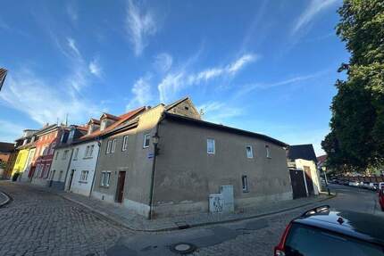 +++ Einfamilienhaus in zentraler Lage +++ - Naumburg (Saale)