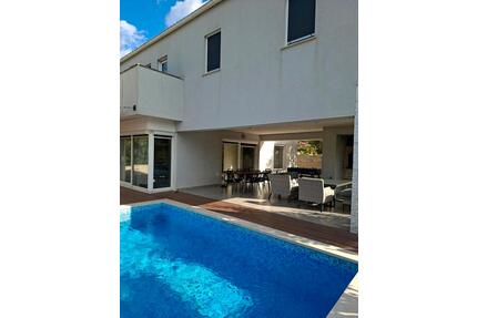 Haus in Istrien in Krsan - 510.000,00&nbsp;EUR Kaufpreis, ca.&nbsp; 210,00&nbsp;m&sup2; in Neumagen-Dhron (PLZ: 54347)